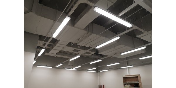多聯機系統冷媒管道有坡度嗎？