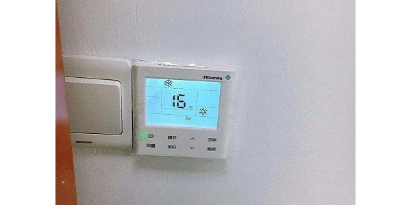 線控器怎么控制空調？