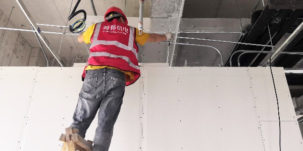 新裝的格力空調第一次用注意什么？