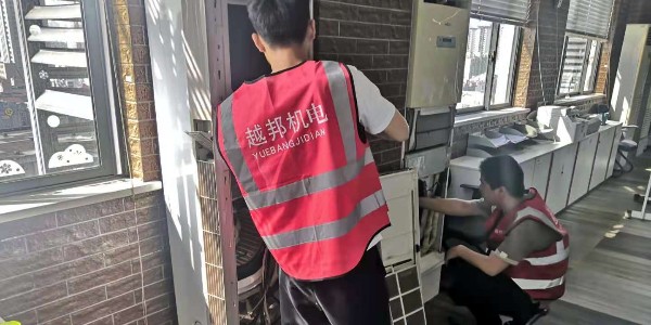 空調柜機怎樣拆開清洗？