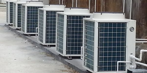 關于商用空氣能熱水器使用問題解答